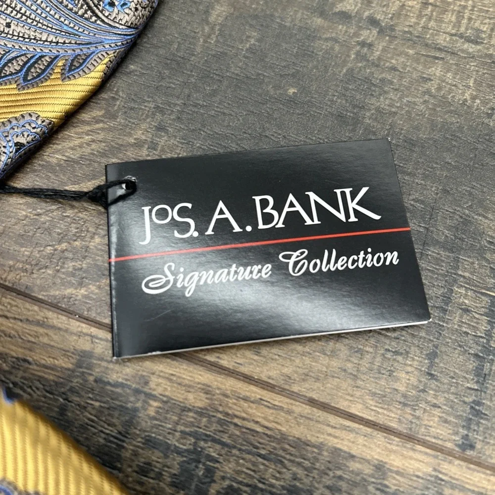JOS. A. BANK Signature Gold Silk Necktie PAISLEY FLORAL Yellow/Blue NWT
